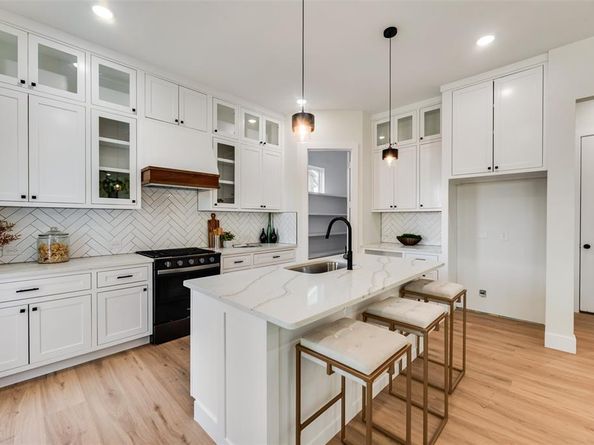 7318  Concord Avenue , Dallas Texas 75235