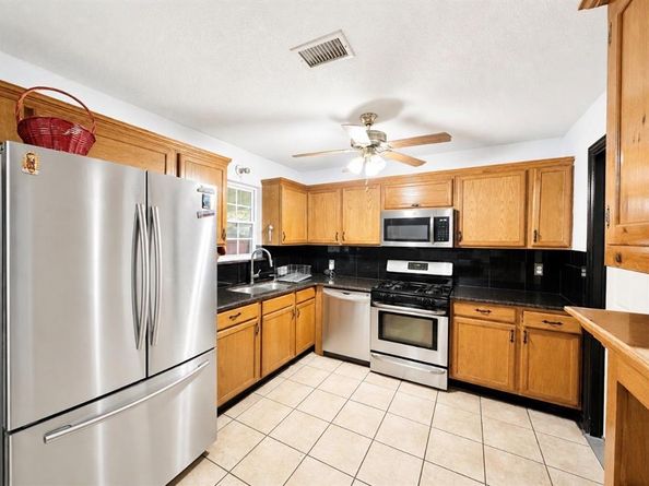 4408  Hunter Street , Haltom City Texas 76117