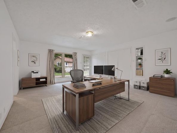 1008  Loch Lomond Drive , Arlington Texas 76012