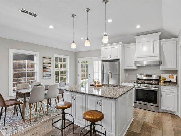 9966  Coppedge Lane , Dallas Texas 75220