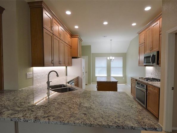 1546  Cliff Creek Drive , Allen Texas 75002