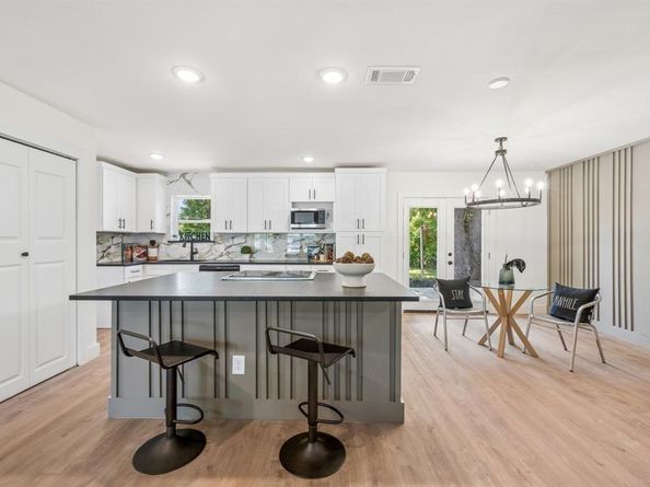 3106  March Lane , Garland Texas 75042