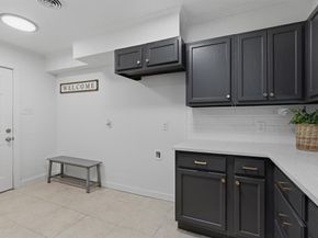 5751  Trio Lane , Dallas Texas 75241