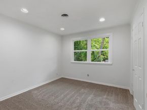 5751  Trio Lane , Dallas Texas 75241