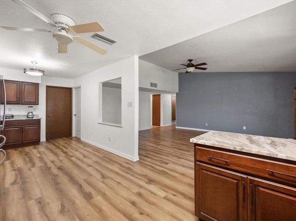 7009  Forestview Drive , Arlington Texas 76016