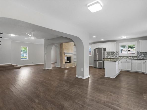 1109  Hadrian Court , Irving Texas 75062