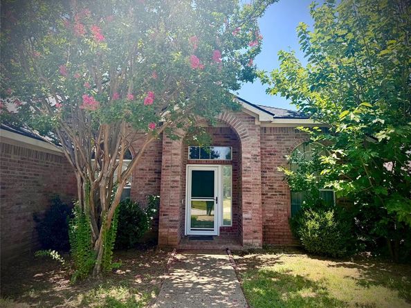 3203  Blue Jay Drive , Corinth Texas 76210