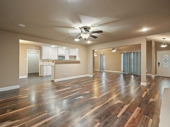 1217 W Redbud Drive , Hurst Texas 76053