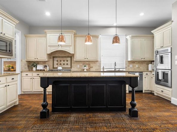 9161  Cedar Ridge , Lantana Texas 76226