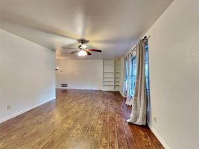 311  Lincolnshire Court , Irving Texas 75061