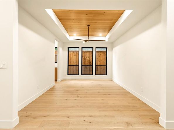 3715  Park Lane , Dallas Texas 75220