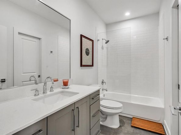 5710  McCommas Boulevard  202, Dallas Texas 75206