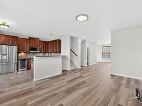 1527  Biltmore Lane , Irving Texas 75063