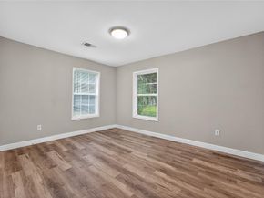 2805  Walker Street , Fort Worth Texas 76105