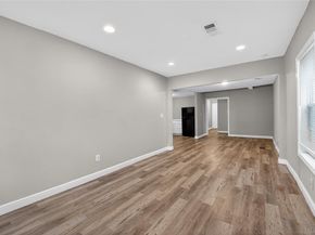 2805  Walker Street , Fort Worth Texas 76105