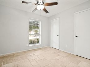 922  Meadowdale Circle , Garland Texas 75043