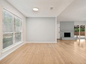 922  Meadowdale Circle , Garland Texas 75043