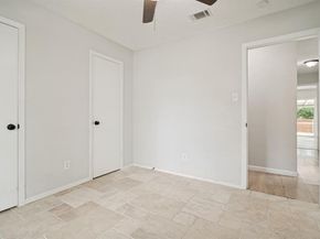 922  Meadowdale Circle , Garland Texas 75043