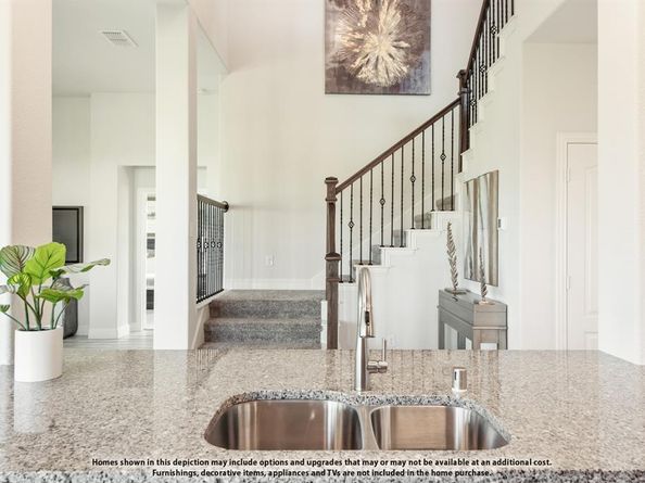 1052  Pineview Lane , Crowley Texas 76036