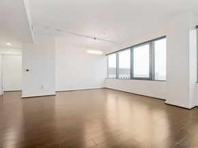 1200  Main Street  1806, Dallas Texas 75202