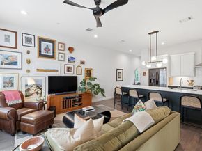 4620  Munger Avenue  105, Dallas Texas 75204