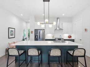 4620  Munger Avenue  105, Dallas Texas 75204