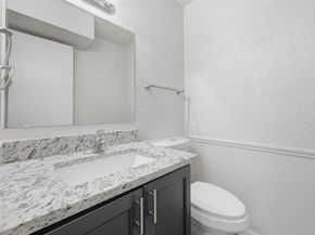 2702  Douglas Avenue  121, Dallas Texas 75219