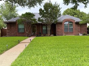 2013  Oakbluff Drive , Carrollton Texas 75007