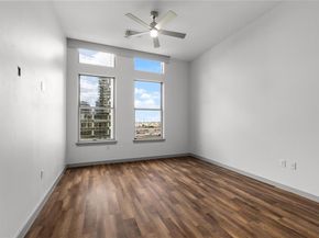 2323 N Houston Street  714, Dallas Texas 75219