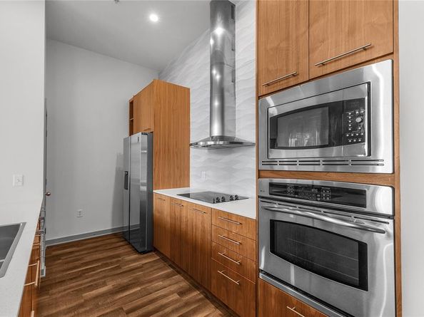 2323 N Houston Street  714, Dallas Texas 75219