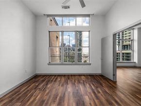 2323 N Houston Street  714, Dallas Texas 75219