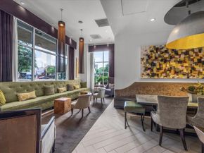 2323 N Houston Street  714, Dallas Texas 75219