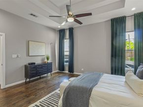 2534  Gladstone Drive , Dallas Texas 75211