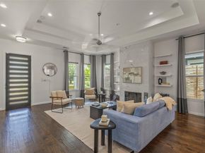 2534  Gladstone Drive , Dallas Texas 75211