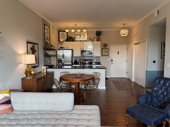3025  Bryan Street  3E, Dallas Texas 75204