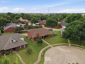 605  Buttercup Circle , Garland Texas 75040
