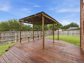 605  Buttercup Circle , Garland Texas 75040