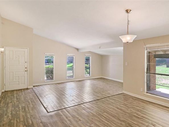 6610  High Country Trail , Arlington Texas 76016