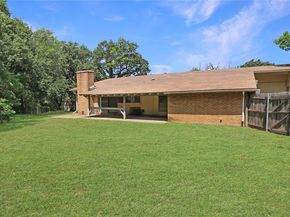 6610  High Country Trail , Arlington Texas 76016