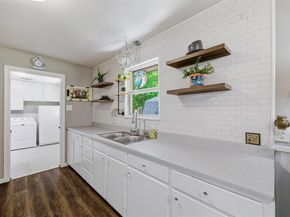 1213  Park Center Street , Benbrook Texas 76126