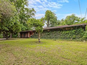 2224  Lakeland Drive , Dallas Texas 75228