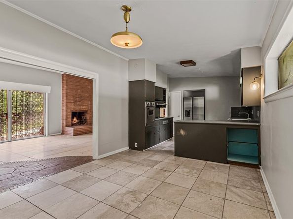 2224  Lakeland Drive , Dallas Texas 75228