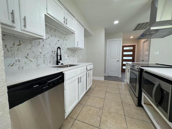 8237  Albert Street , White Settlement Texas 76108