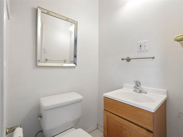 204 E Avenue D  , Garland Texas 75040