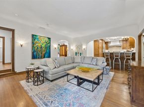 6655  Lakewood Boulevard , Dallas Texas 75214