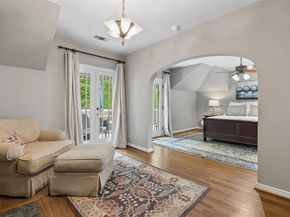 6655  Lakewood Boulevard , Dallas Texas 75214