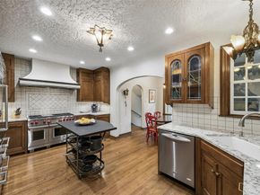 6655  Lakewood Boulevard , Dallas Texas 75214