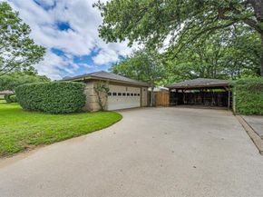 2414  Lakeview Circle , Arlington Texas 76013