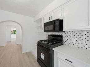 3350  Grafton Avenue , Dallas Texas 75211