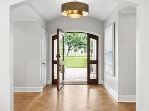 4630 S Lindhurst Avenue , Dallas Texas 75229